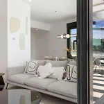Vivi Homes - - Sea Views - Pool - Terrace Διαμέρισμα *