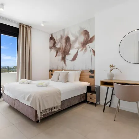 Vivi Homes - - Sea Views - Pool - Terrace *