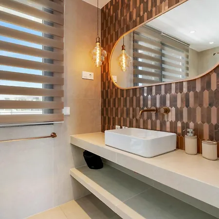 Vivi Homes - - Sea Views - Pool - Terrace * Torremolinos