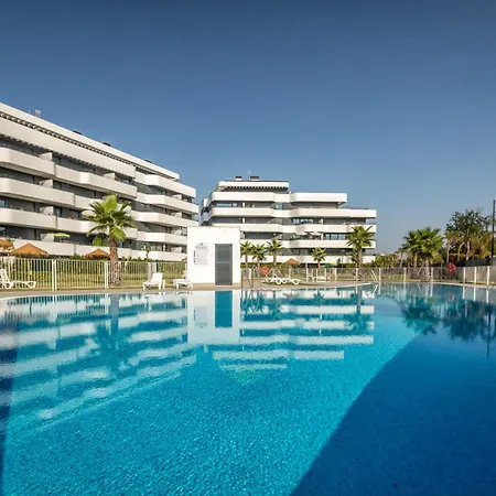 דירה Vivi Homes - - Sea Views - Pool - Terrace טורמולינוס