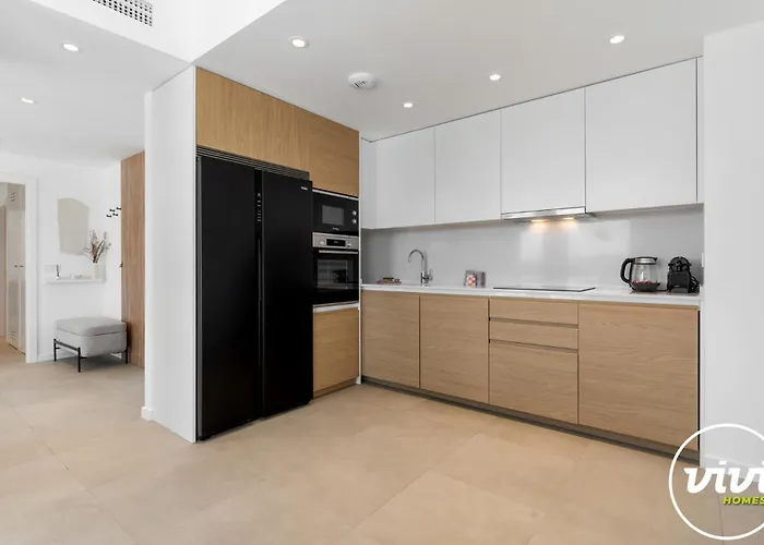 Vivi Homes - - Sea Views - Pool - Terrace Appartement *