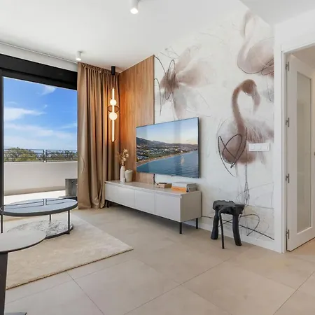 Vivi Homes - - Sea Views - Pool - Terrace Apartment